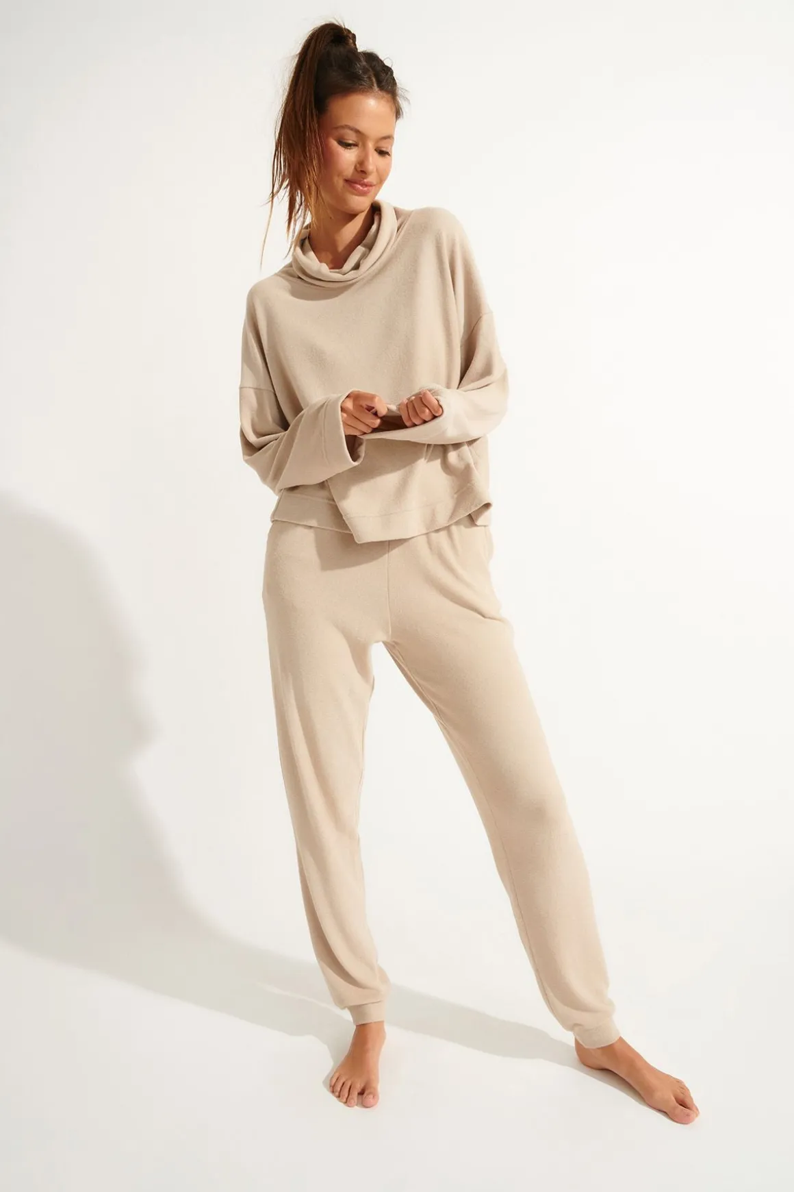 Pull Beige KEEPER WILSHIRE