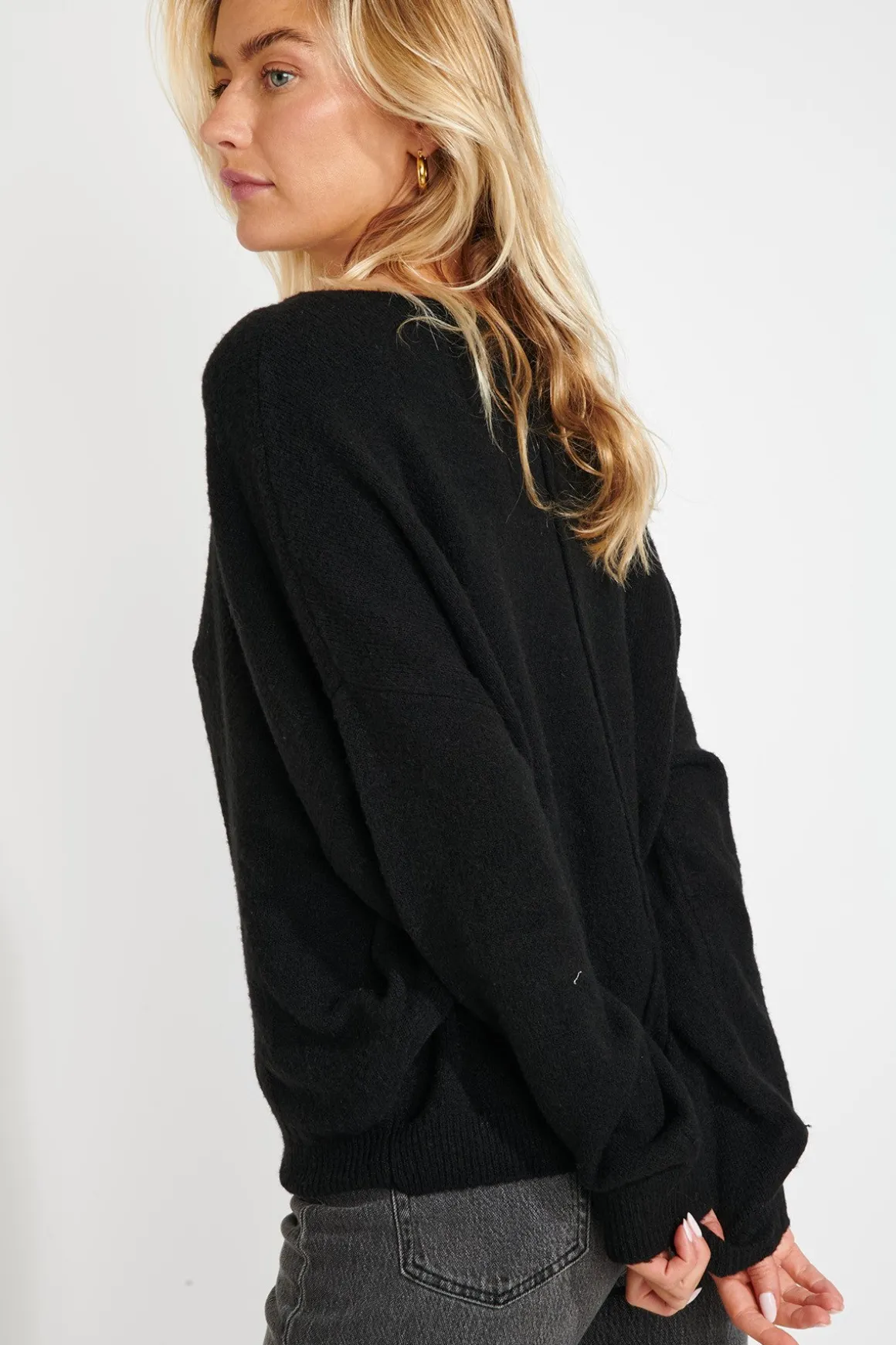 Pull Noir FLOWN FREELANCE