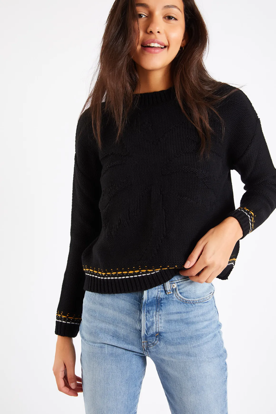 Pull Noir SKYE KINSEALY