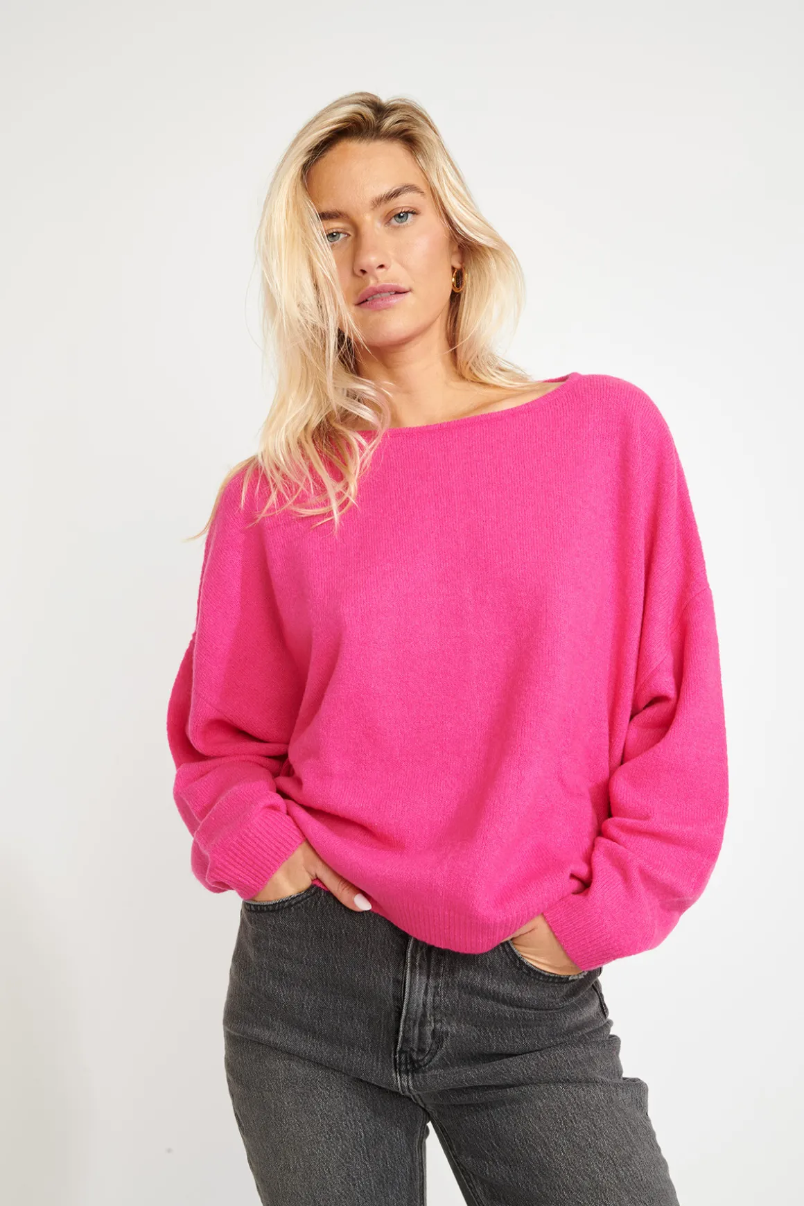 Pull Rose FLOWN FREELANCE